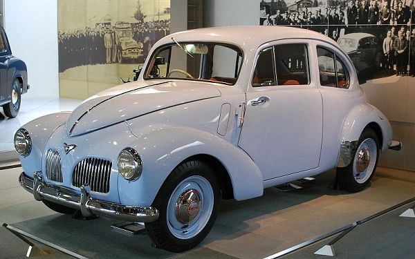 Pierwszy powojenny samochód Toyota SA 1947