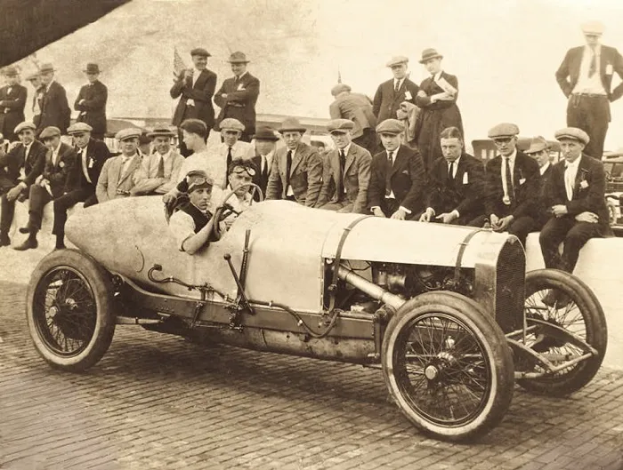 Pierwszy 3-litrowy samochód Bentley Motors, 1921 r