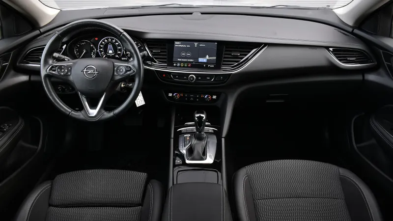 Opel Insignia Grand Sport 2.0d Elegance Automatic Image 9