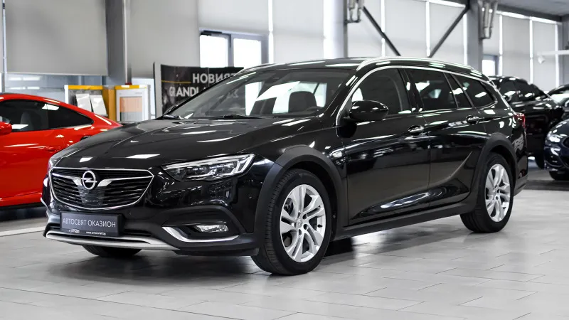 Opel Insignia Country Tourer 2.0d Automatic Image 4