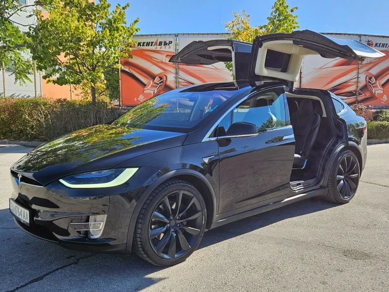 Tesla Model X 100D Carbon/Black Edition Modal Image 1