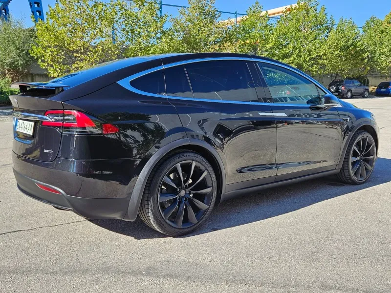 Tesla Model X 100D Carbon/Black Edition Image 4