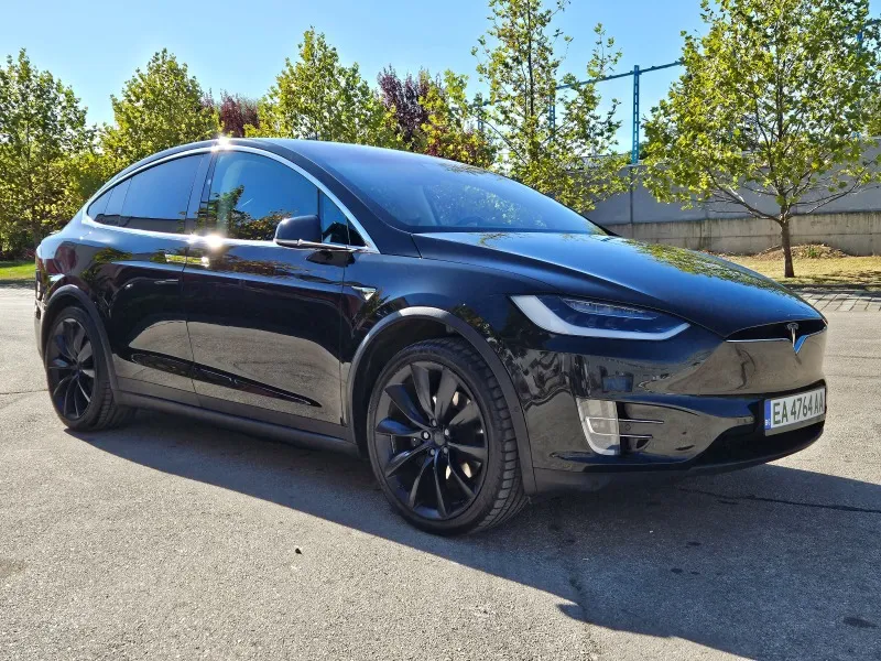 Tesla Model X 100D Carbon/Black Edition Image 5