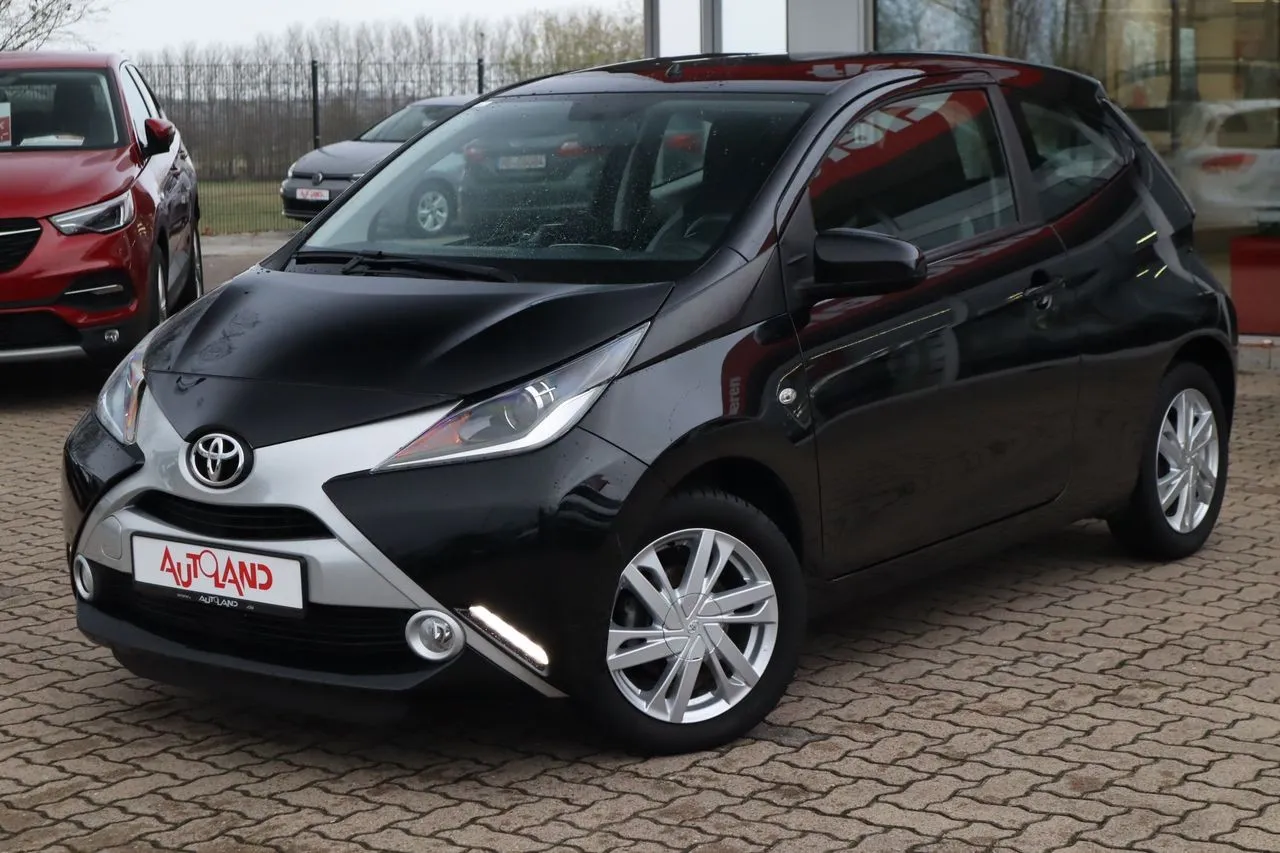 Toyota Aygo 1.0 x-play touch Tempomat...  Image 1