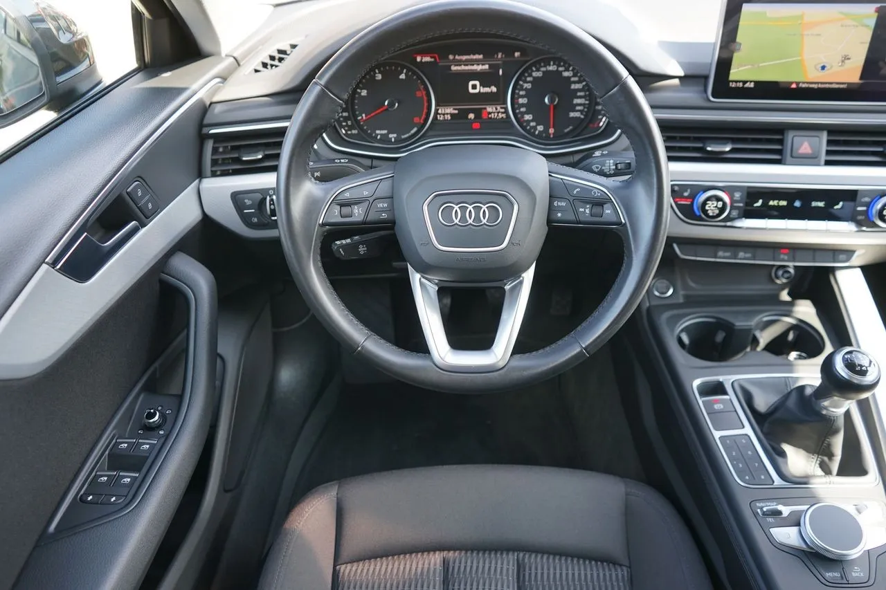 Audi A4 2.0 TDI design 3-Zonen-Klima...  Image 9