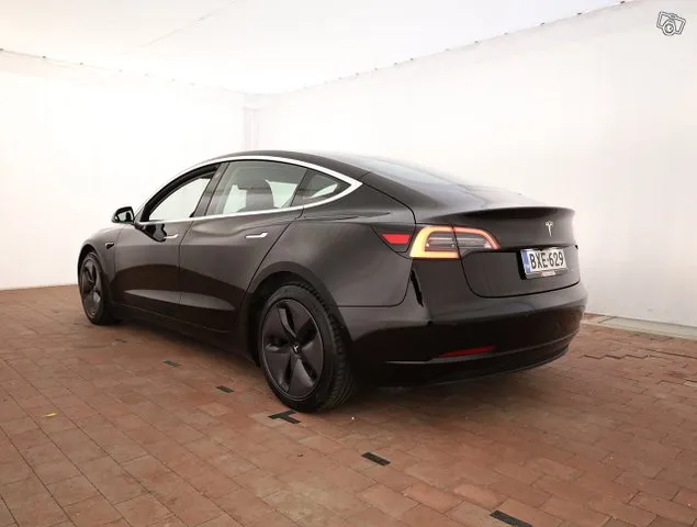 Tesla Model 3 Long-Range Dual Motor AWD - Suomi-auto, 2xvanteet, Autopilot - Ilmainen kotiintoimitus Image 3