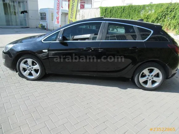 Opel Astra 1.4 T Sport Image 1