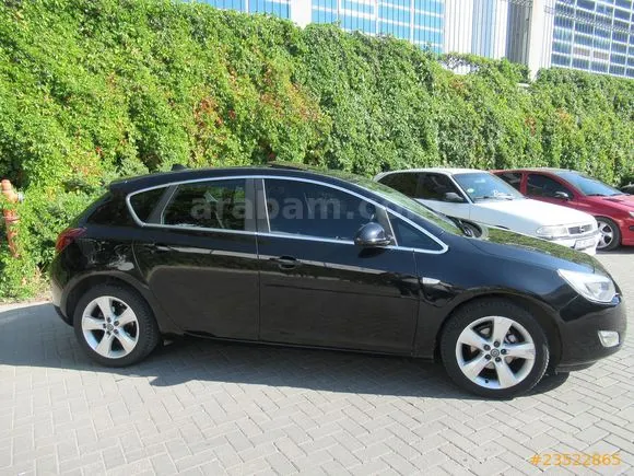 Opel Astra 1.4 T Sport Image 3