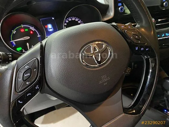 Toyota C-HR 1.8 Hybrid Flame Image 6