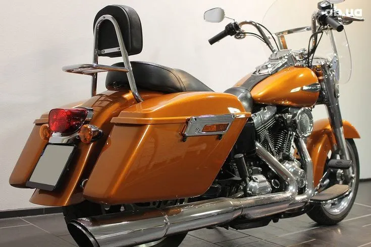 Harley-Davidson FLD  Image 6