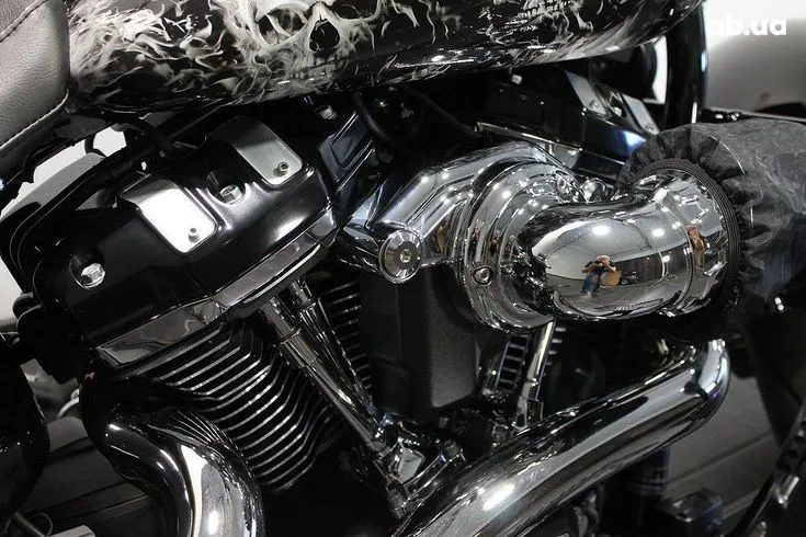 Harley-Davidson FLFBS  Image 5